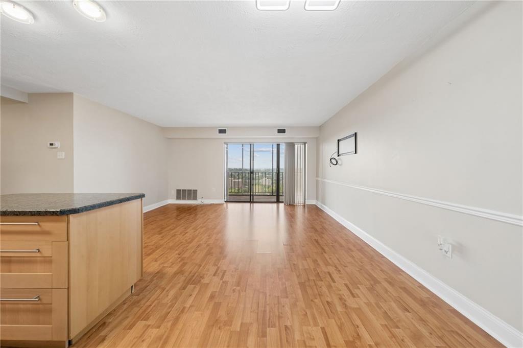 5600 Munhall Road, Unit 905 Pittsburgh, PA 15217 - Photo 11 of 36