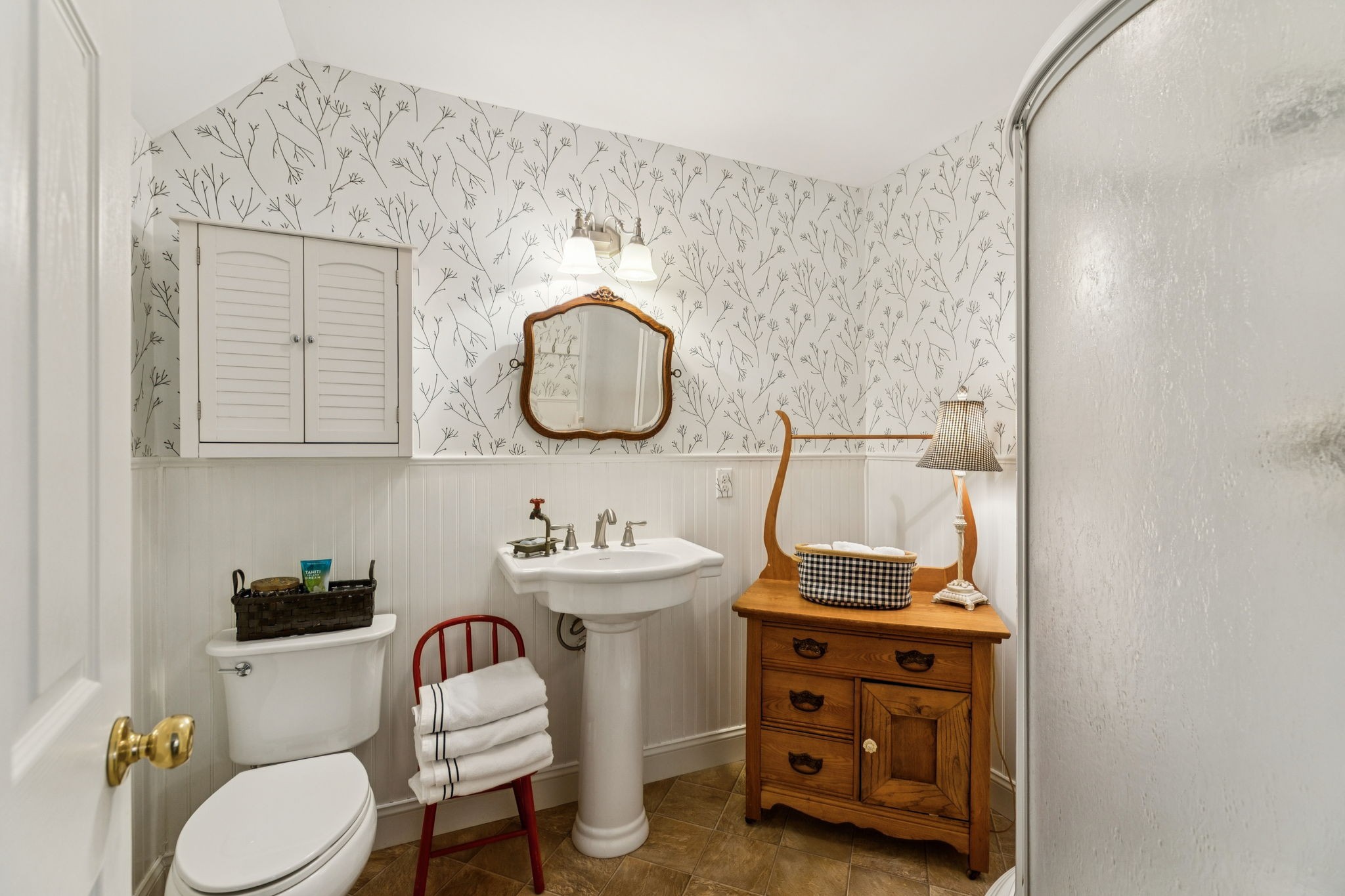 1909 Dr Robinson Rd Spring Hill Thompson's Station, TN 37179 - Photo 47 of 72 a bathroom with a toilet sink and mirror