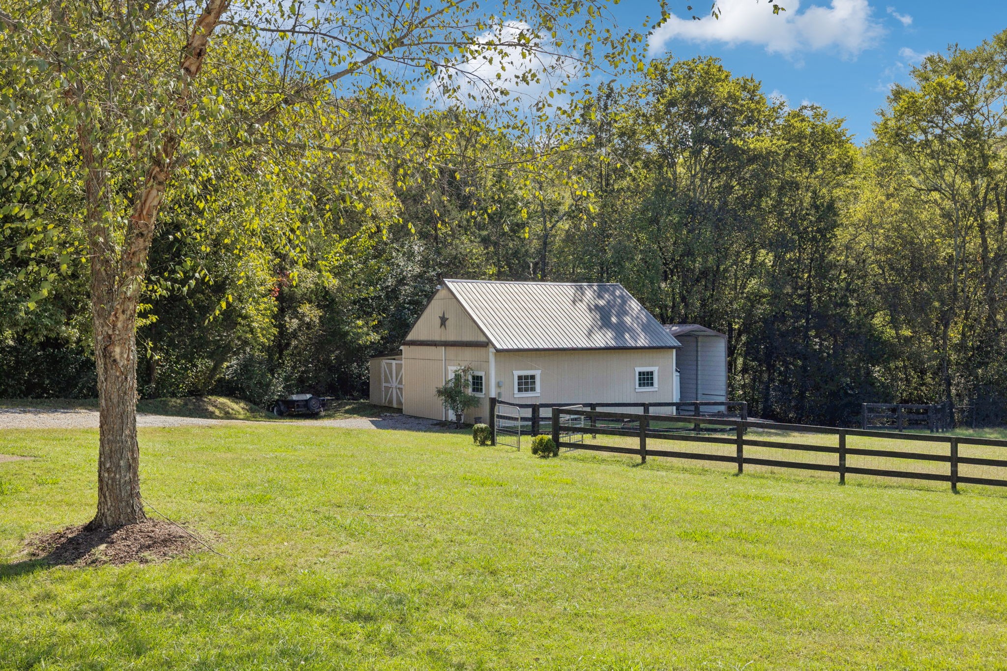 1909 Dr Robinson Rd Spring Hill Thompson's Station, TN 37179 - Photo 9 of 72 a swimming pool with outdoor seating and yard