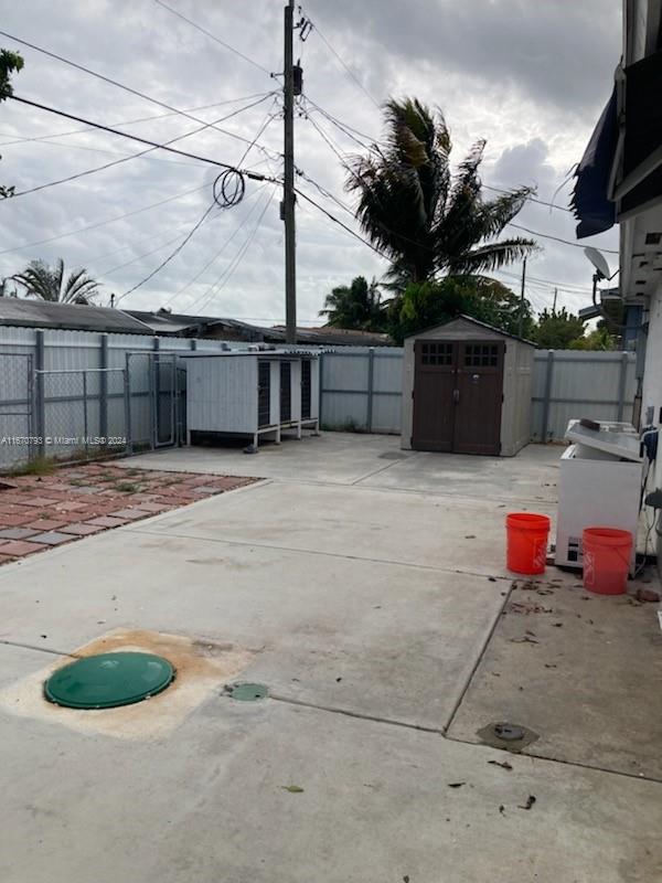 10831 West Old Cutler Road Miami, FL 33170 - Photo 14 of 14 a view of a terrace