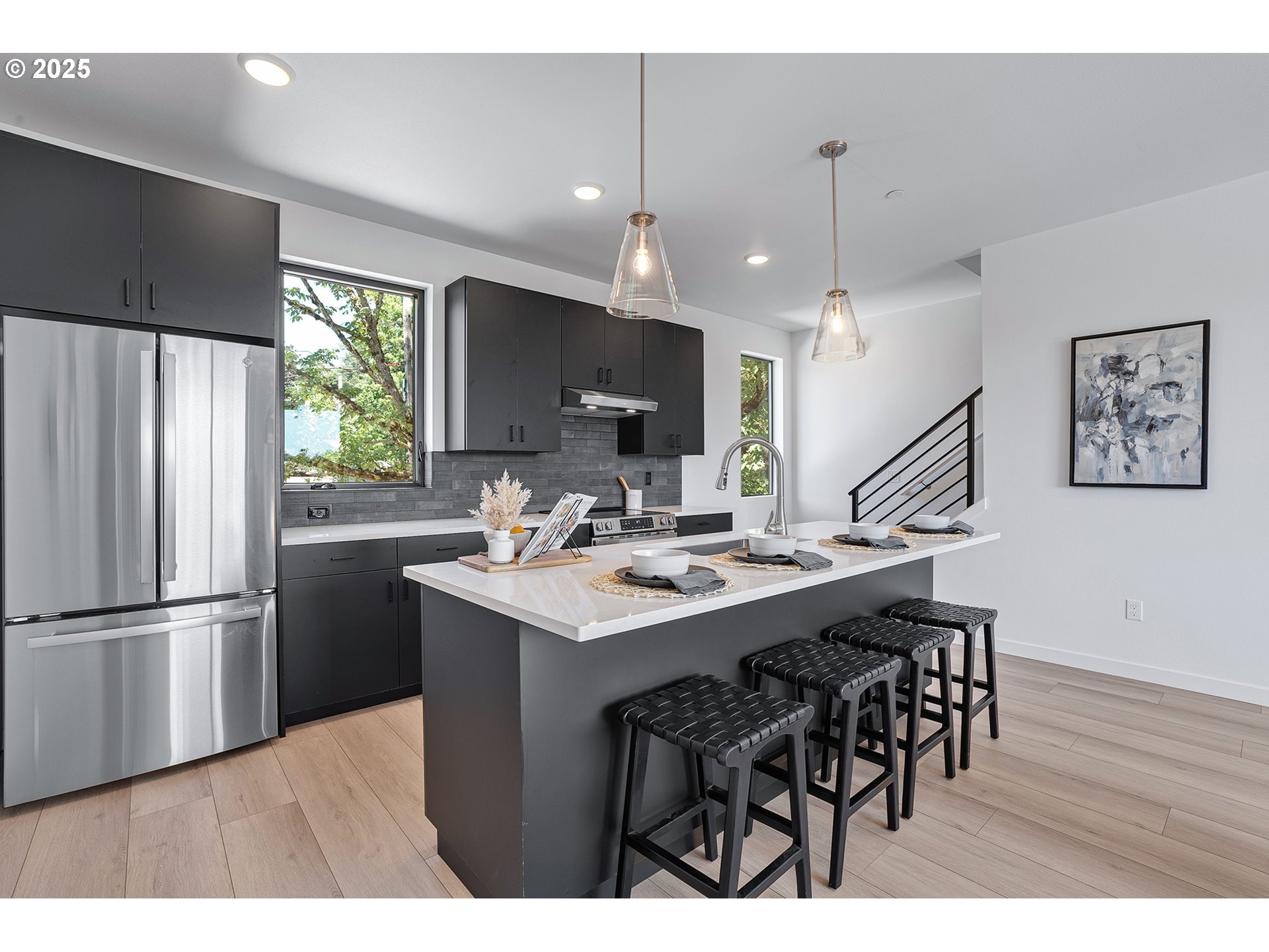 7298 Southwest 13th Drive Portland, OR 97219 - Photo 5 of 38