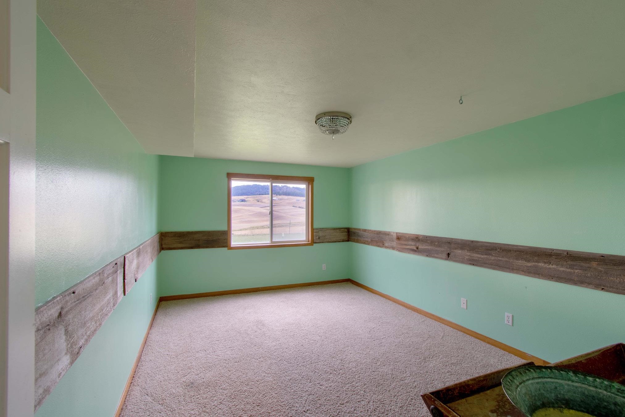 9906 East Gibbs Road Valleyford, WA 99036 - Photo 27 of 48 Gallery Image 27