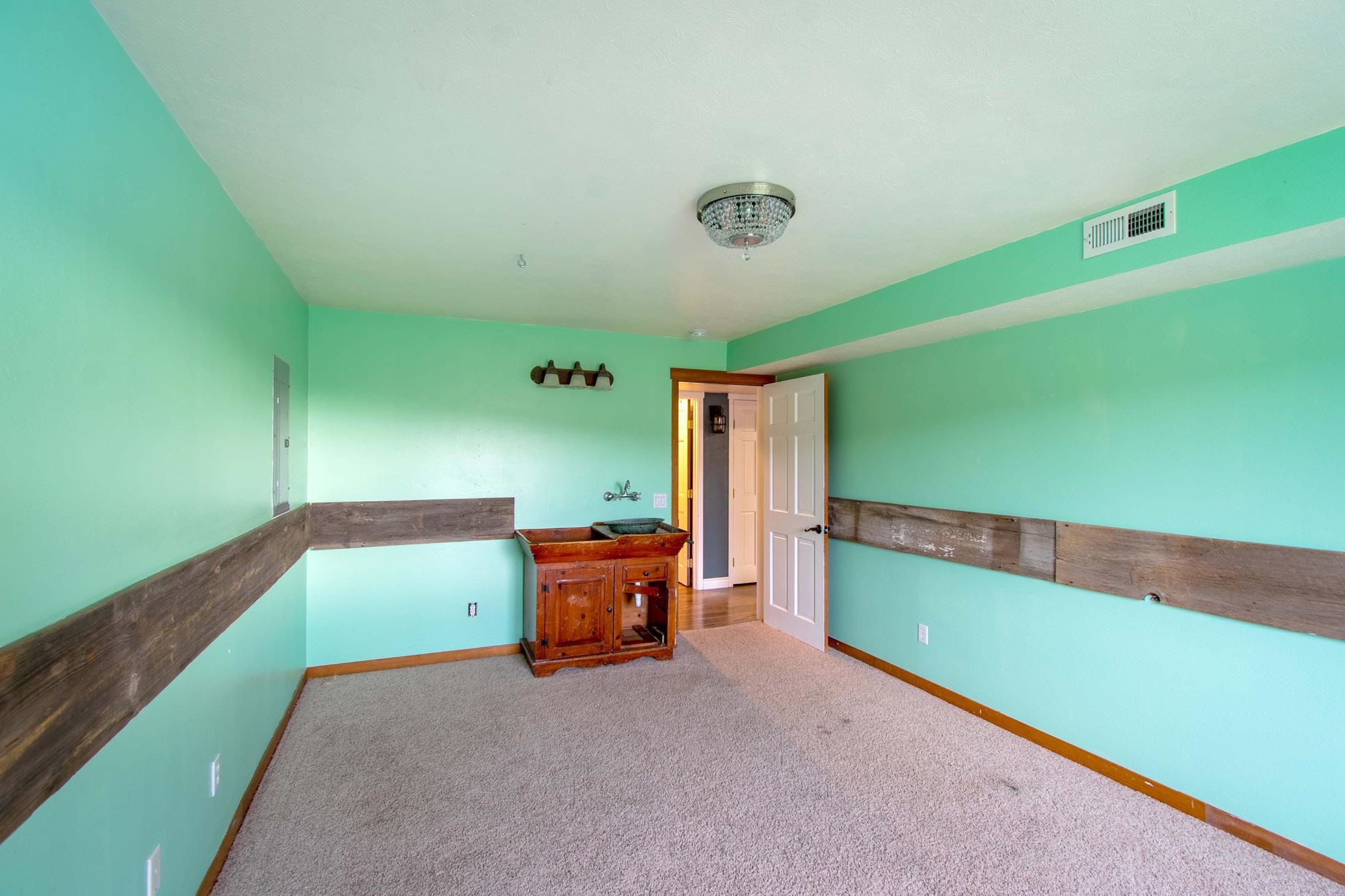 9906 East Gibbs Road Valleyford, WA 99036 - Photo 28 of 48 Gallery Image 28