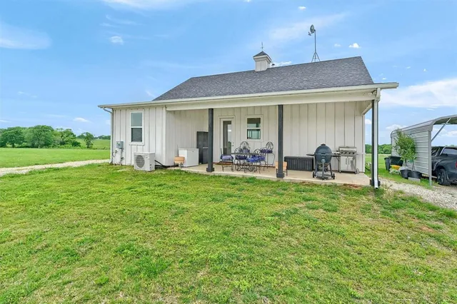 $720,000 | 5235 Fm 1752 Street South, Whitewright, TX 75491