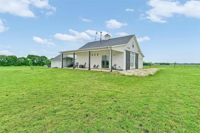 $720,000 | 5235 Fm 1752 Street South, Whitewright, TX 75491