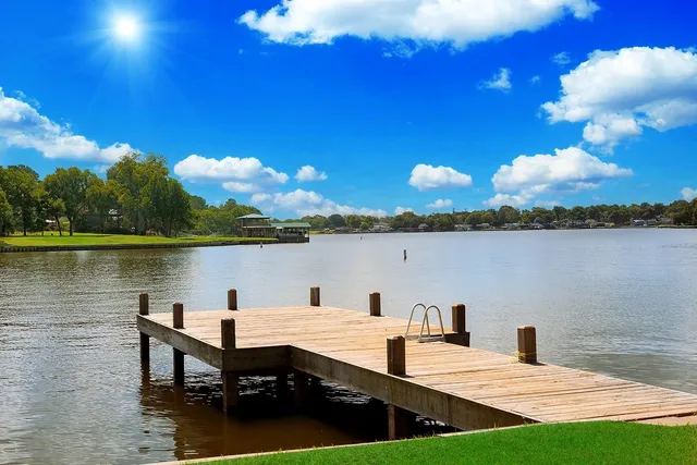 $649,900 | 15124 Cozy Cove Lane, Willis, TX 77318