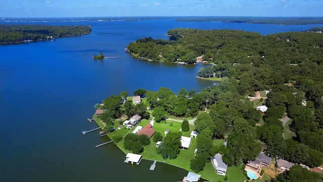 $649,900 | 15124 Cozy Cove Lane, Willis, TX 77318