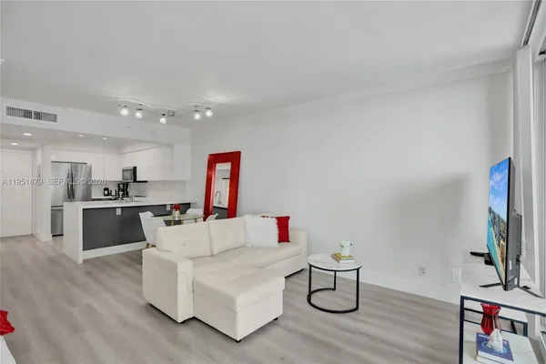 $2,450 | 2501 South Ocean Drive, Unit 704, Hollywood, FL 33019