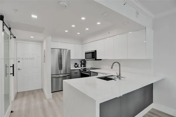 $2,450 | 2501 South Ocean Drive, Unit 704, Hollywood, FL 33019