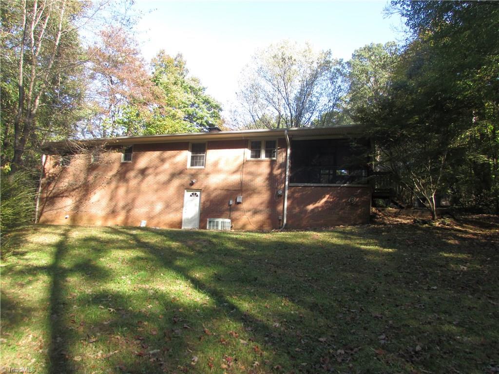 1432 Pepperidge Road Asheboro, NC 27205 - Photo 3 of 20 Gallery Image 3