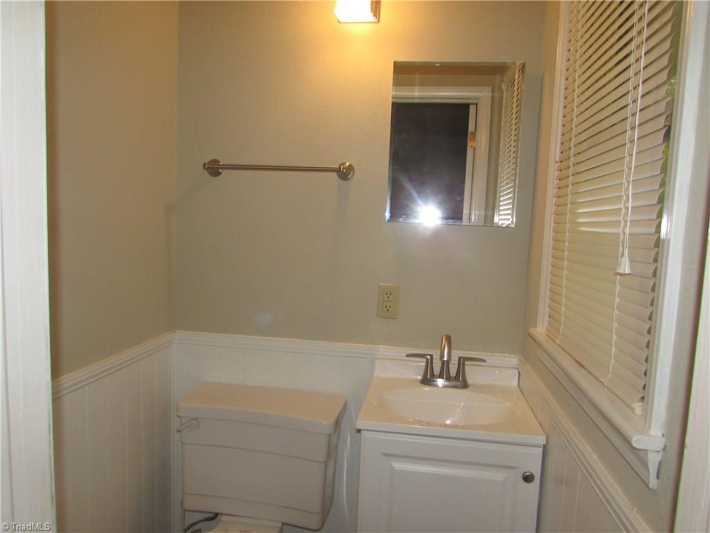 1432 Pepperidge Road Asheboro, NC 27205 - Photo 9 of 20 Gallery Image 9