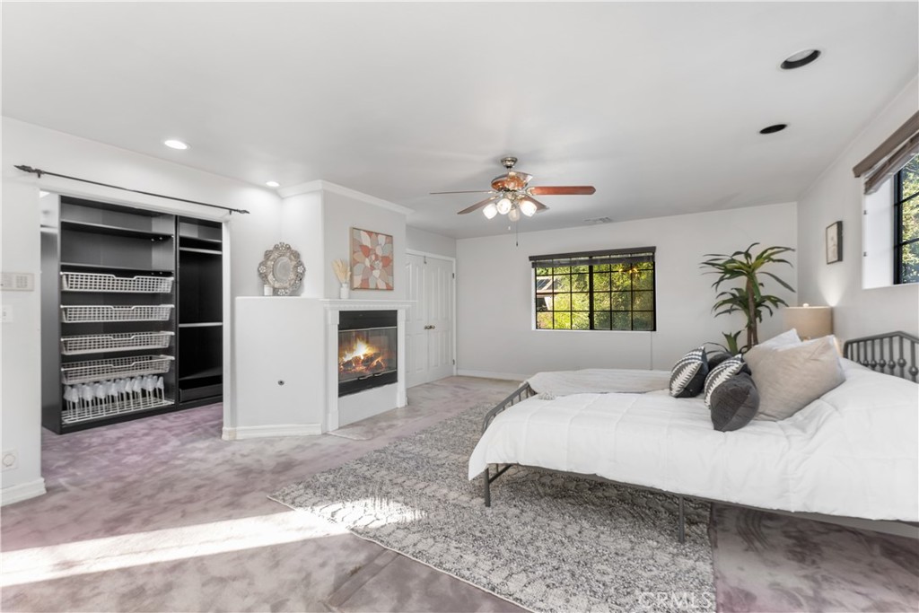9348 Tujunga Canyon Boulevard Tujunga, CA 91042 - Photo 33 of 39