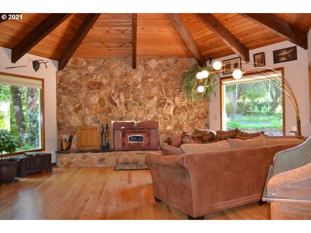 40714 Mohawk River Road Marcola, OR 97454 - Photo 2 of 27 Gallery Image 2