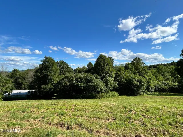 $75,000 | 468 Myers Road, Howes Cave, NY 12092