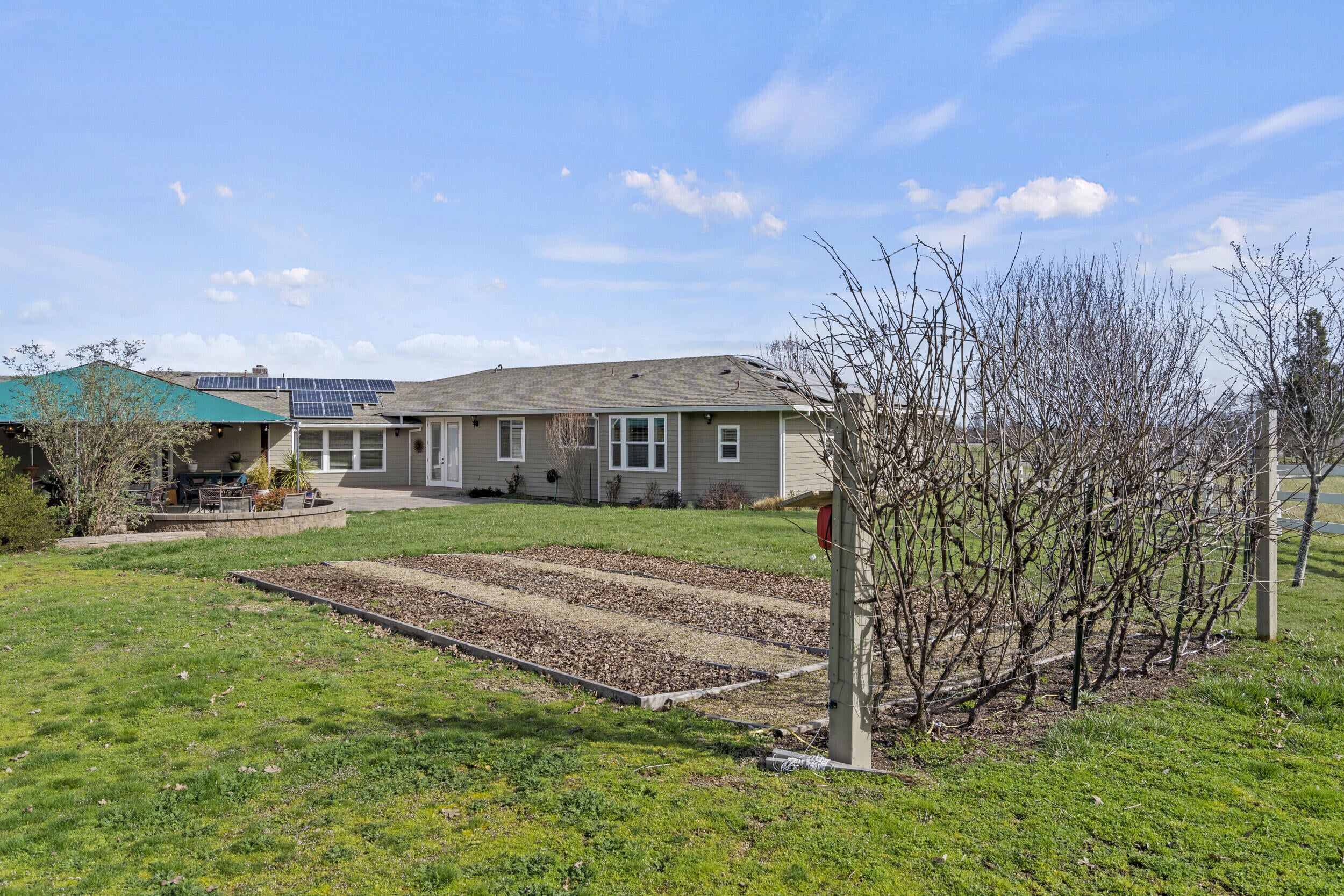2911 Heritage Road Central Point, OR 97502 - Photo 40 of 59 46_2911 heritage road - 39