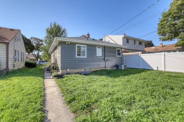 $189,900 | 4312 North 89th Street, Milwaukee, WI 53222