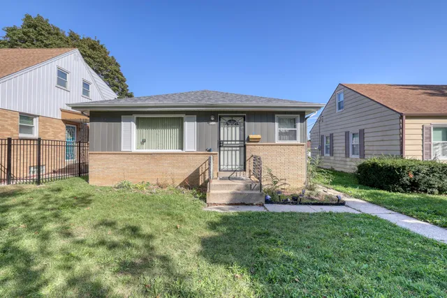 $189,900 | 4312 North 89th Street, Milwaukee, WI 53222