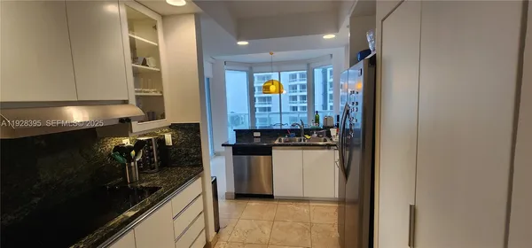 $8,700 | 21150 Point Place, Unit 1001, Aventura, FL 33180