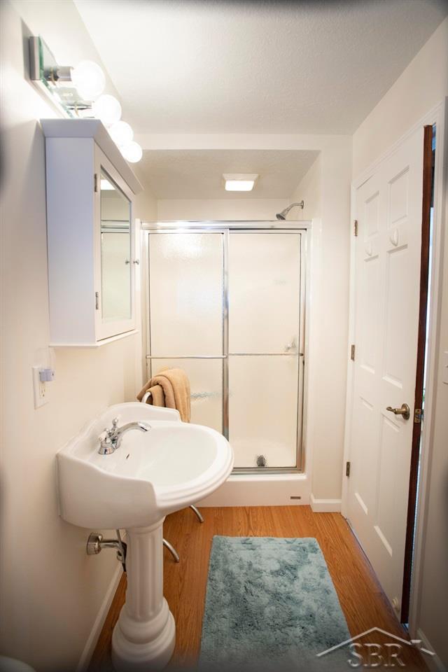 156 North Linwood Beach Road Linwood, MI 48634 - Photo 56 of 81 Main floor bath