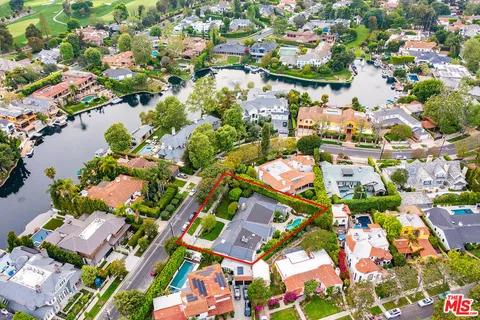$4,295,000 | 9921 Toluca Lake Avenue, Toluca Lake, CA 91602