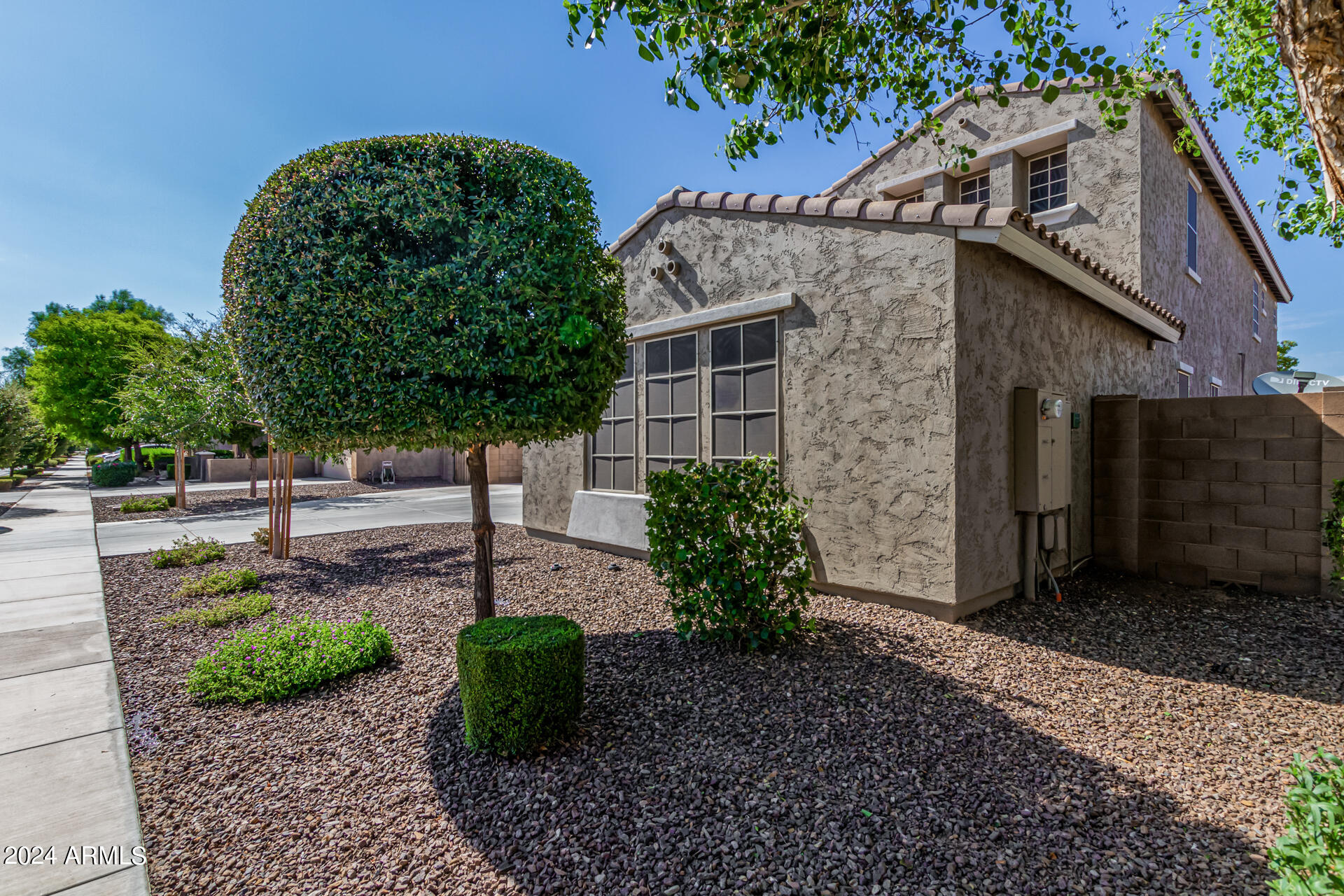 20144 Rosa Road Queen Creek, AZ 85142 - Photo 3 of 39 05 - Rosa