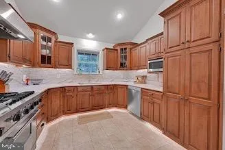 $1,300,000 | 500 Mohns Hill Road, Reinholds, PA 17569