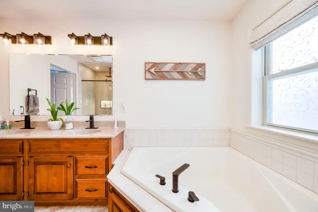 $1,300,000 | 500 Mohns Hill Road, Reinholds, PA 17569