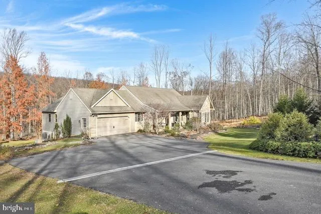$1,300,000 | 500 Mohns Hill Road, Reinholds, PA 17569