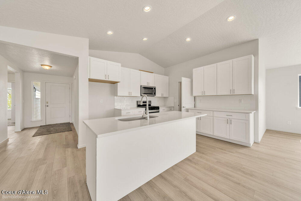 4300 North Arrowleaf Loop Post Falls, ID 83854 - Photo 10 of 30 bb193412-304_206