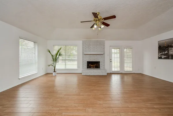 $2,200 | 3315 Honey Creek Drive, Houston, TX 77082