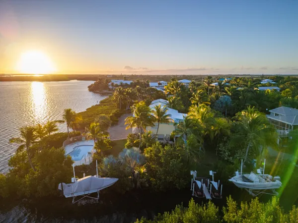 $2,895,000 | 17385 Keystone Road, Sugarloaf, FL 33042