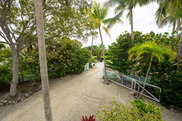 $2,895,000 | 17385 Keystone Road, Sugarloaf, FL 33042