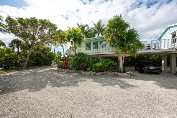 $2,895,000 | 17385 Keystone Road, Sugarloaf, FL 33042