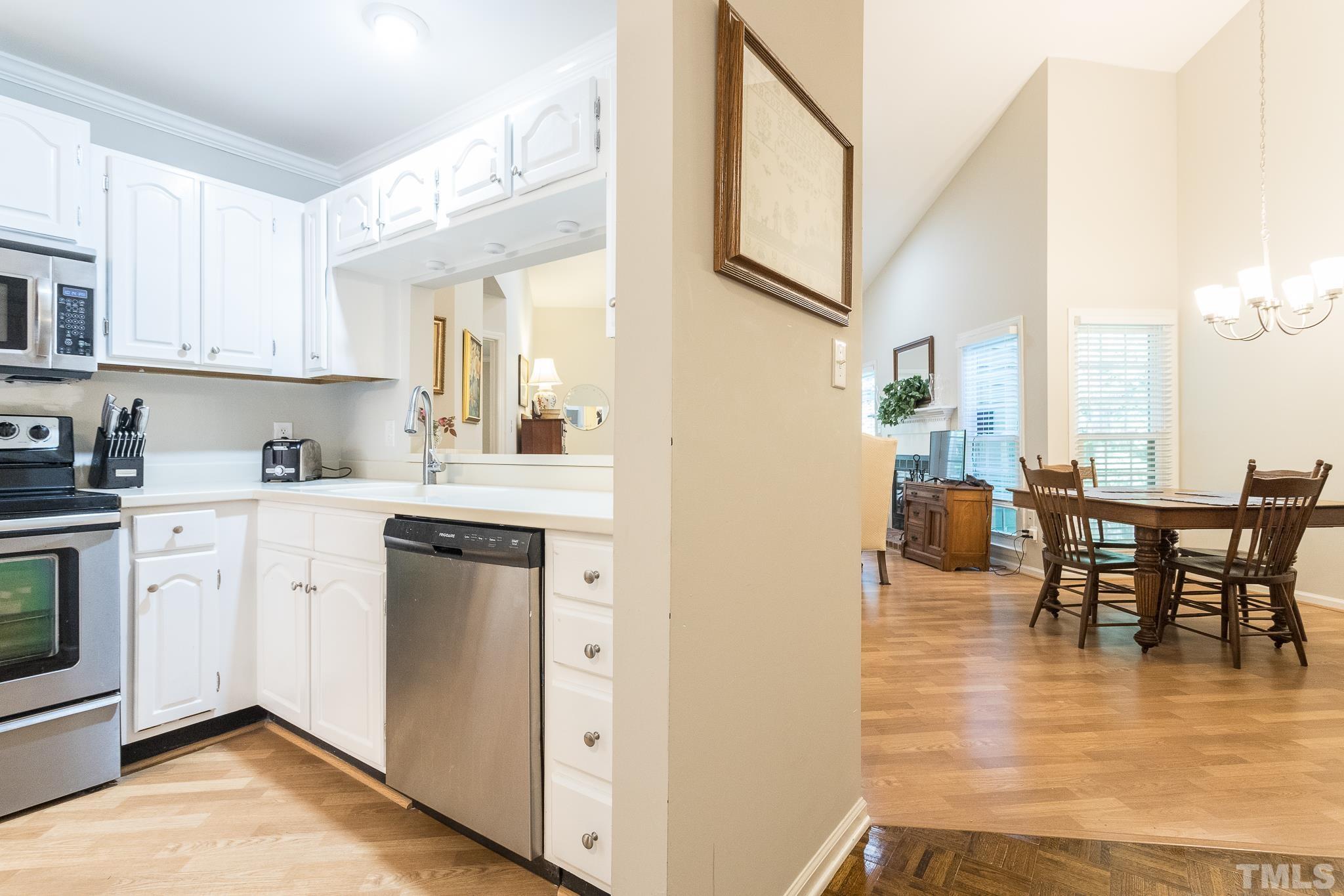 139 Renwick Court Raleigh, NC 27615 - Photo 6 of 30