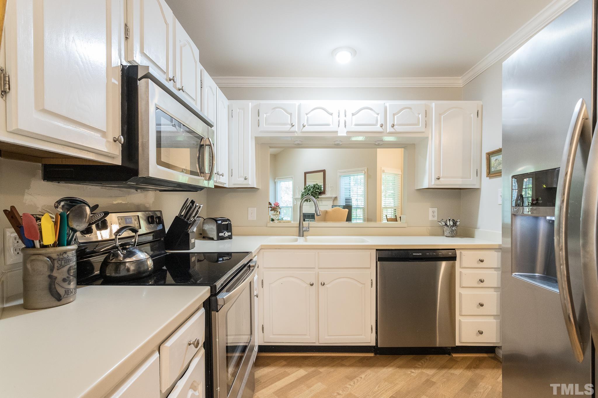 139 Renwick Court Raleigh, NC 27615 - Photo 10 of 30
