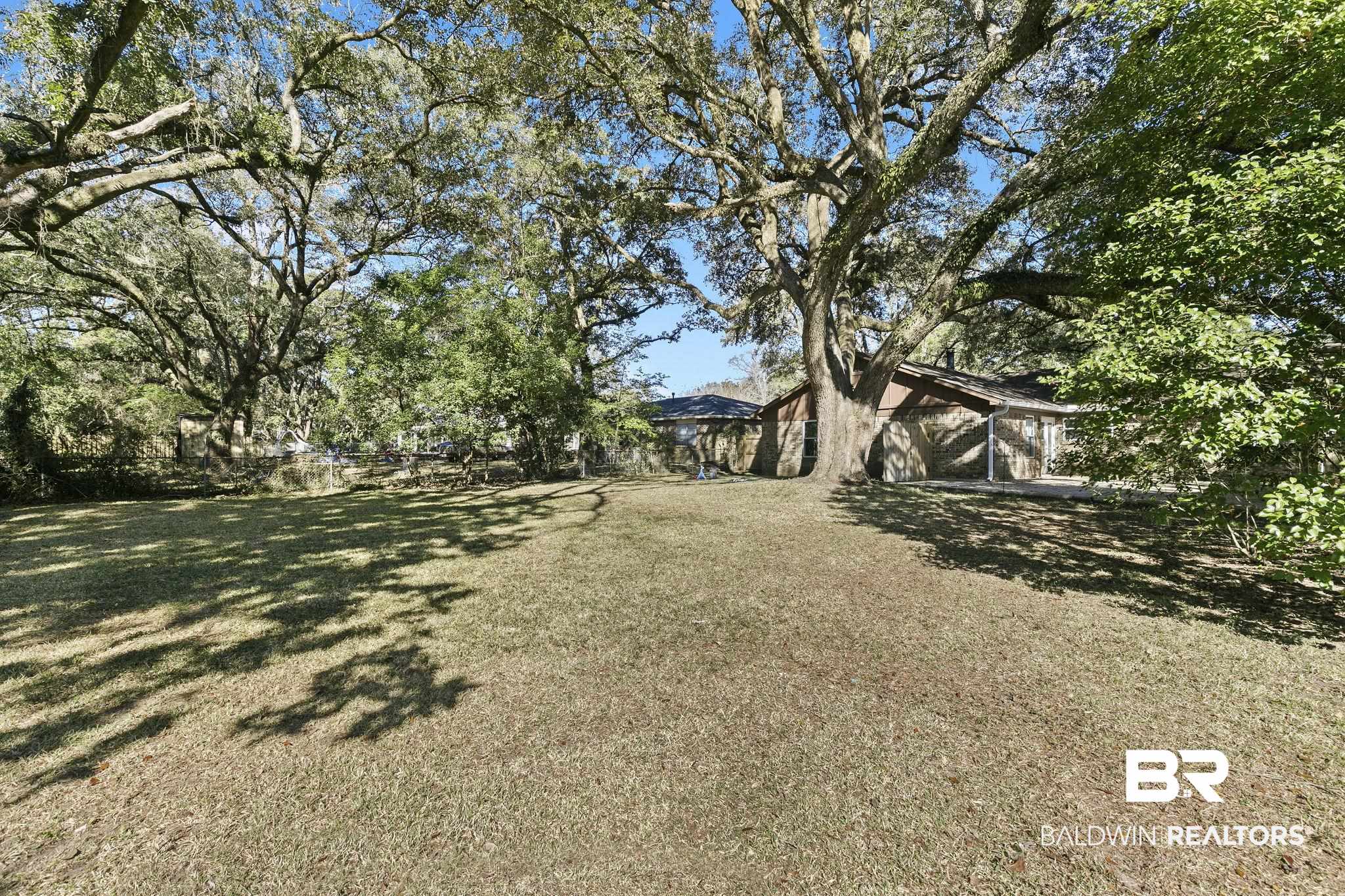5817 Woodgate Road Mobile, AL 36609 - Photo 72 of 85 View of yard