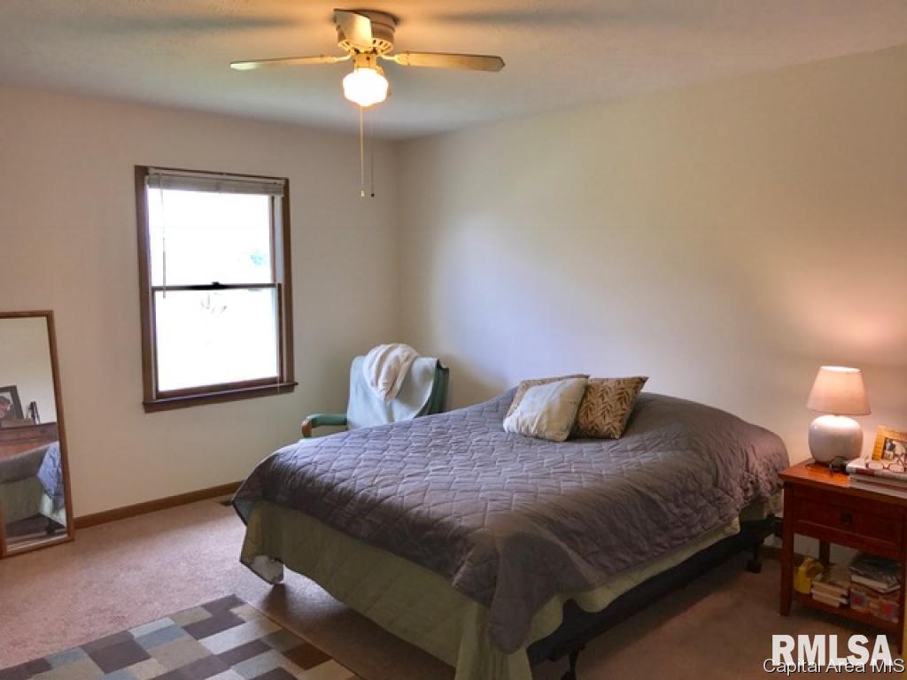 102 Genoa Drive Springfield, IL 62703 - Photo 11 of 13 Gallery Image 11