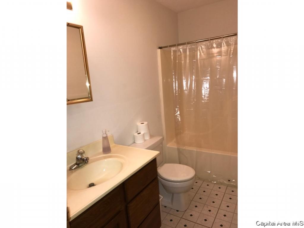 102 Genoa Drive Springfield, IL 62703 - Photo 13 of 13 Gallery Image 13