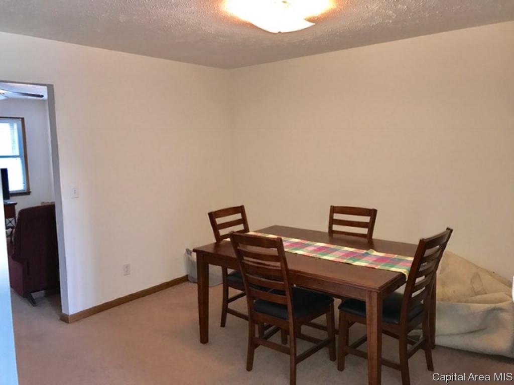 102 Genoa Drive Springfield, IL 62703 - Photo 10 of 13 Gallery Image 10