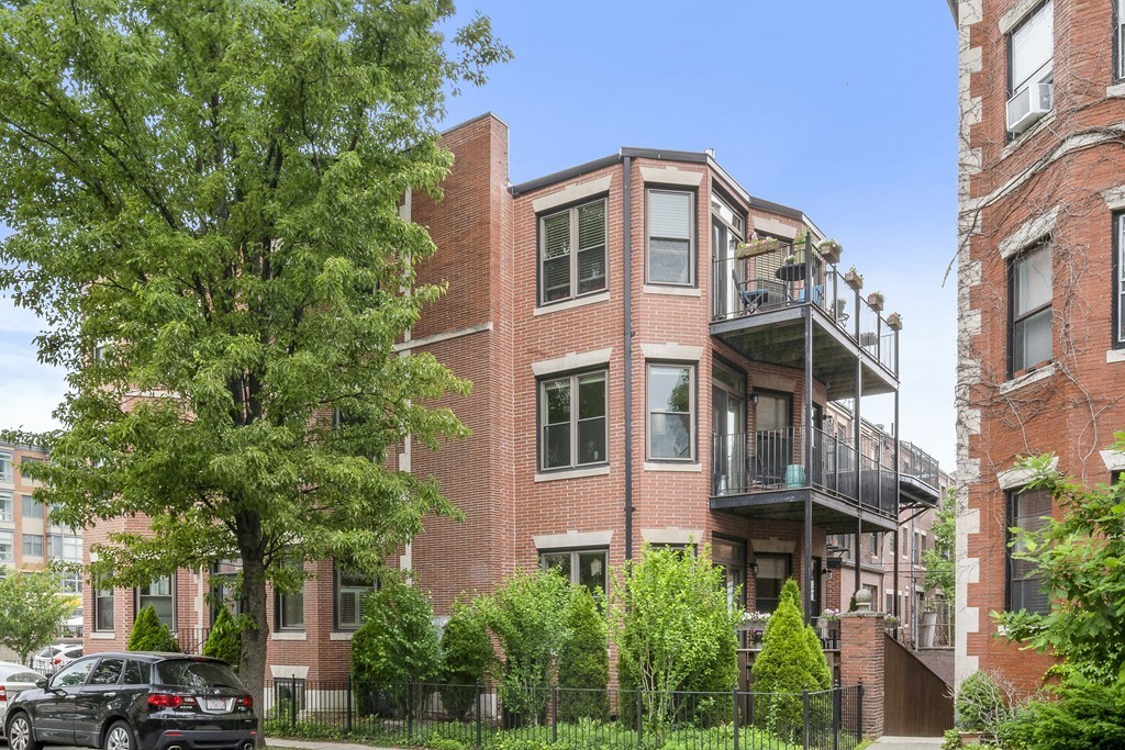 909 Beacon Street, Unit 5 Boston, MA 02215 - Photo 18 of 19