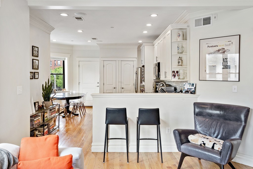 909 Beacon Street, Unit 5 Boston, MA 02215 - Photo 6 of 19