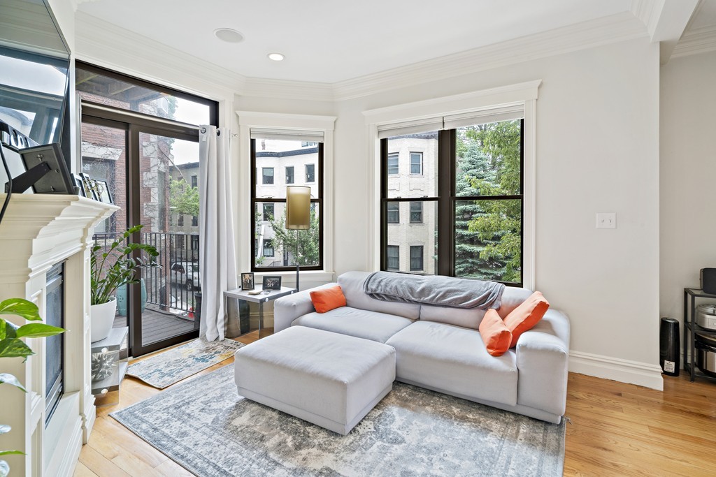 909 Beacon Street, Unit 5 Boston, MA 02215 - Photo 7 of 19