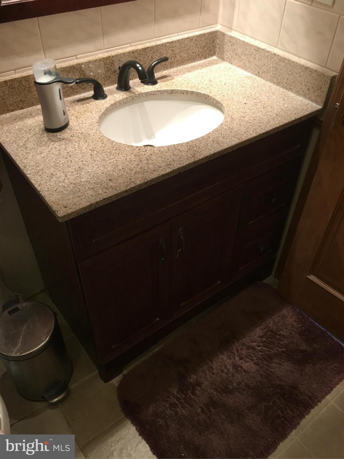 7612 Gum Road Baltimore, MD 21222 - Photo 8 of 9 Bath