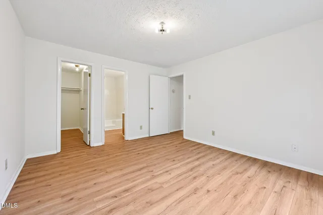 a view of utility room