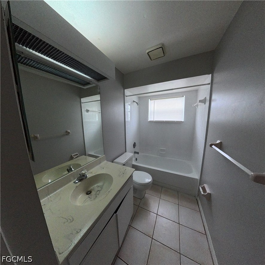 546 Whispering Wind Bend Lehigh Acres, FL 33974 - Photo 7 of 23