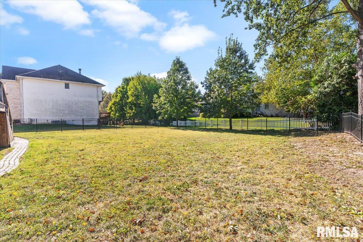 6405 12 Oaks Court Springfield, IL 62712 - Photo 45 of 54