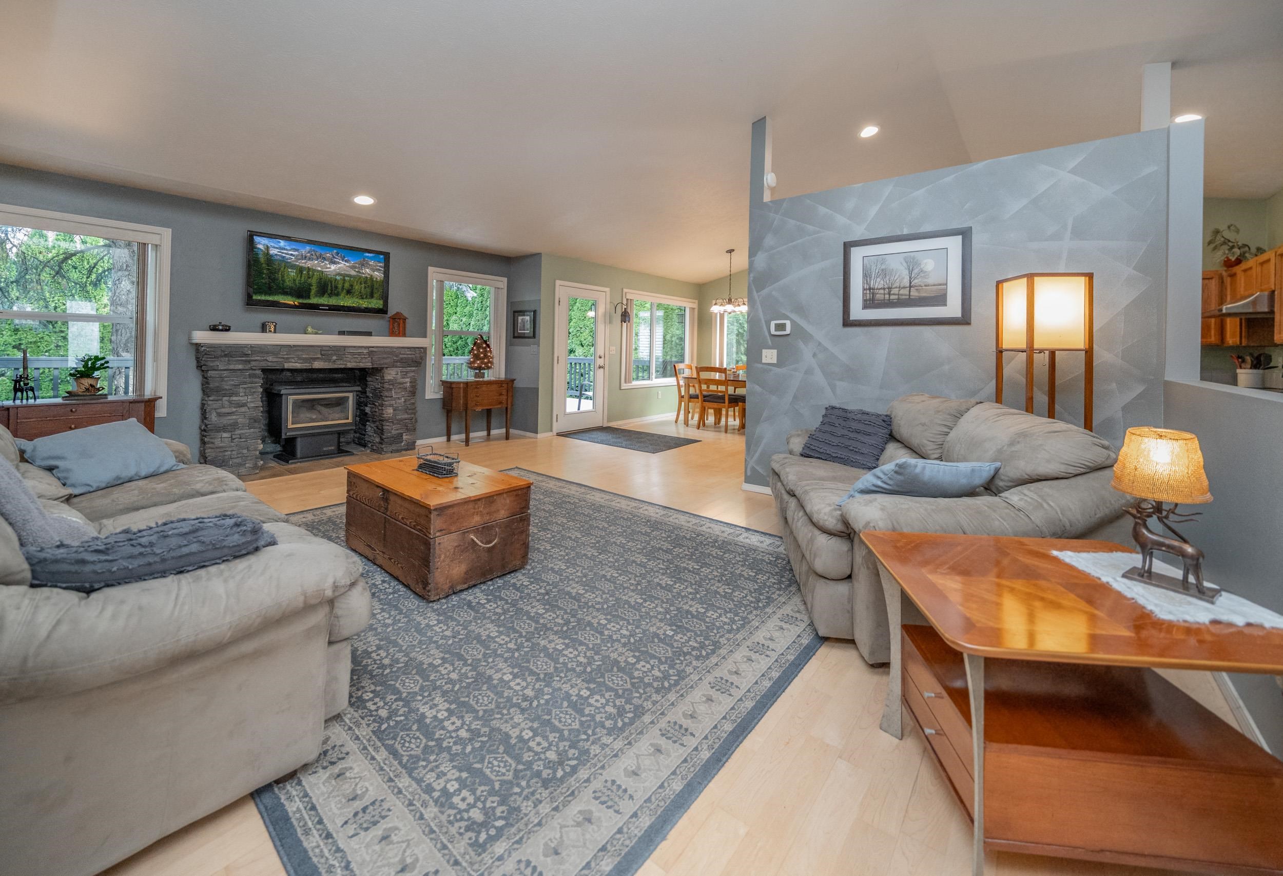 5010 West Barnes Road Spokane, WA 99208 - Photo 2 of 48