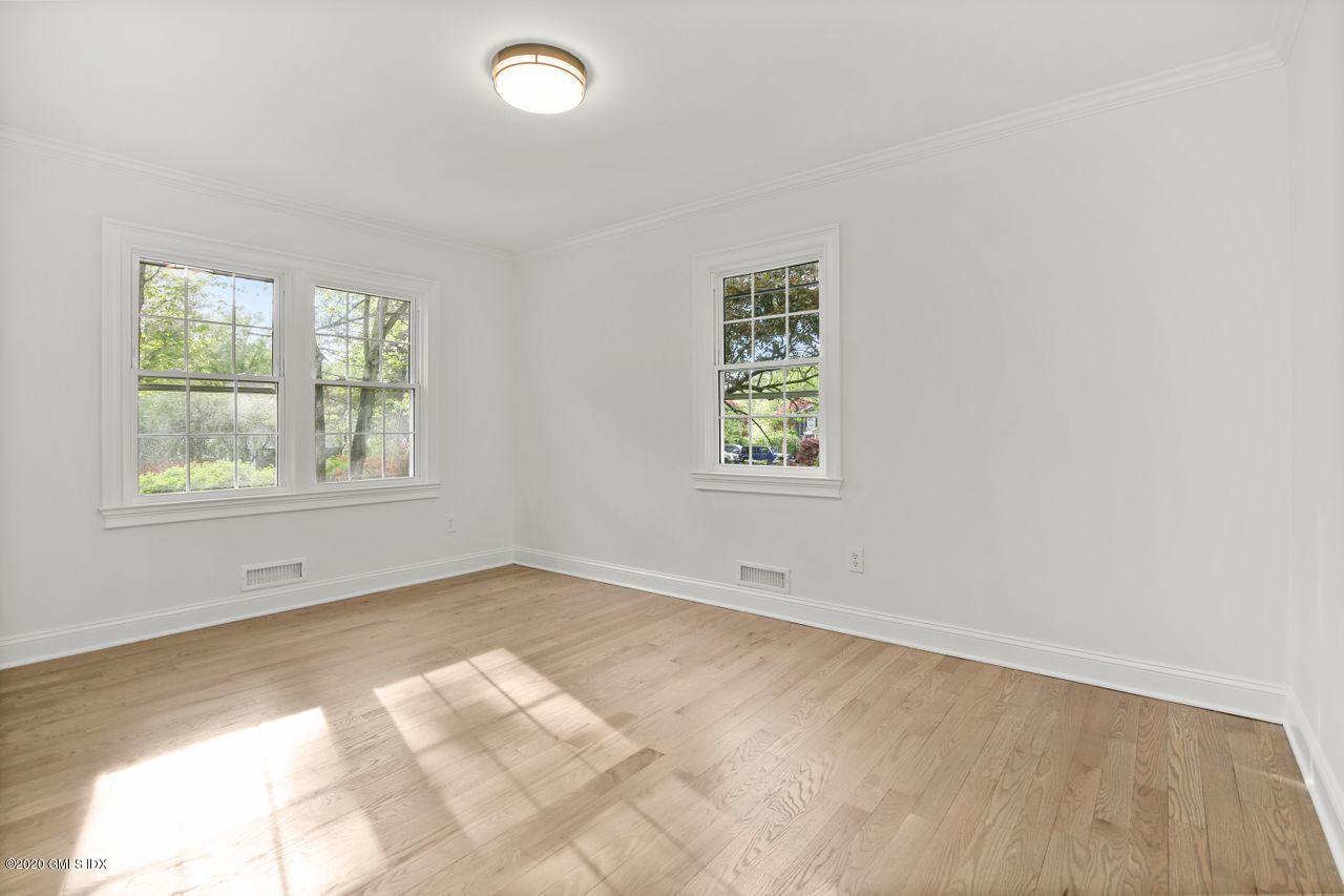 63 Lancer Road Riverside, CT 06878 - Photo 12 of 39 012