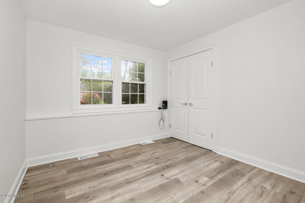 63 Lancer Road Riverside, CT 06878 - Photo 14 of 39 014