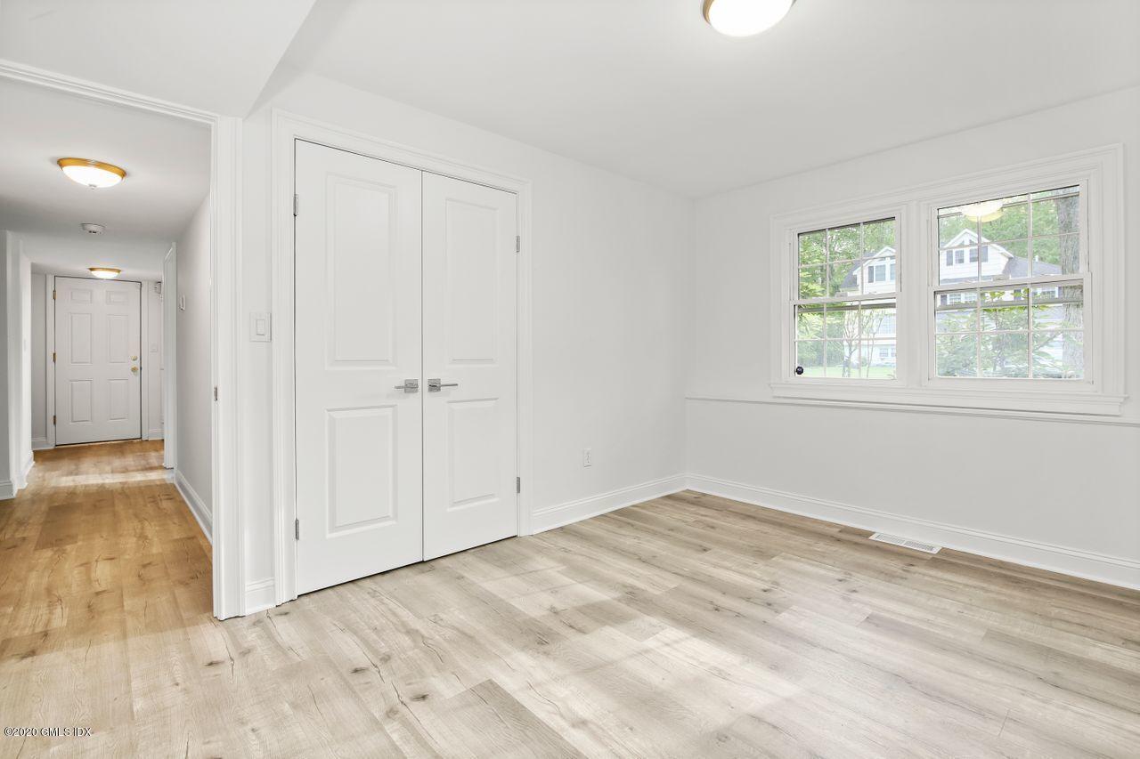 63 Lancer Road Riverside, CT 06878 - Photo 16 of 39 016